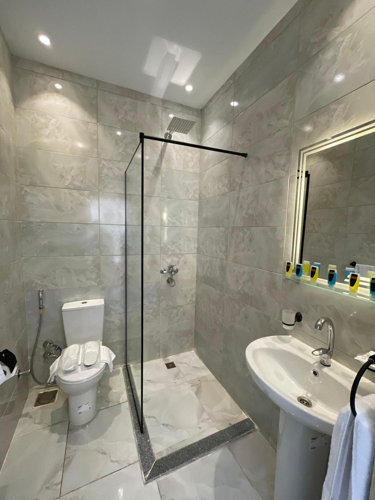 New Glamour Pyramids Hotel Kafret el-Gabal Exterior foto